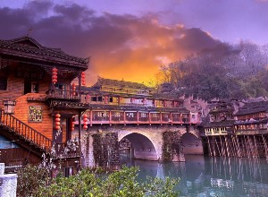 Phượng Hoàng Cổ Trấn – Trương Gia Giới